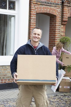 Moving van service for Eltham home and office relocations